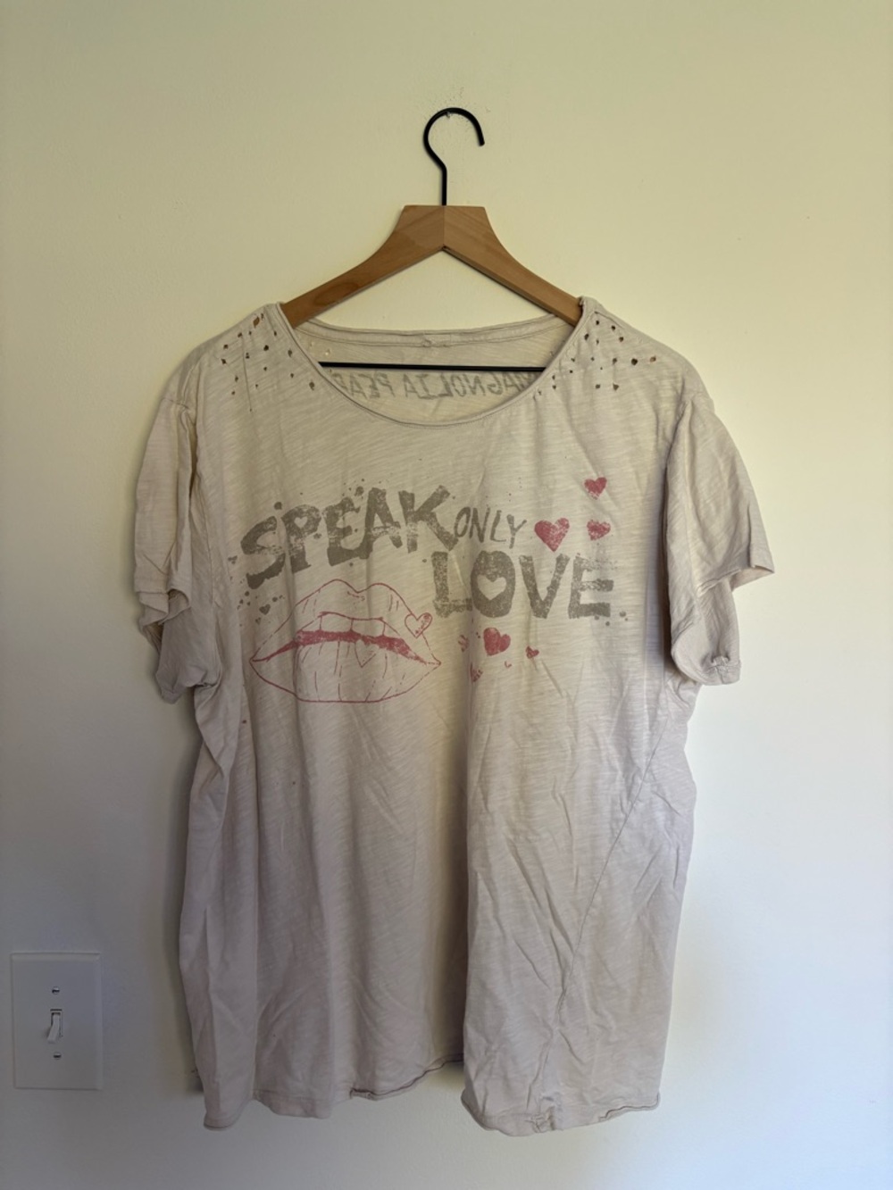 Magnolia Pearl Cream Graphic 'Speak Only Love' Short Sleeve Tee